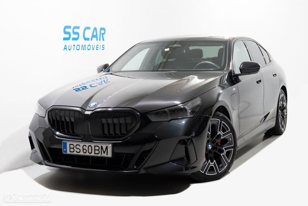 BMW Série 5 e Pack Desportivo M Pro