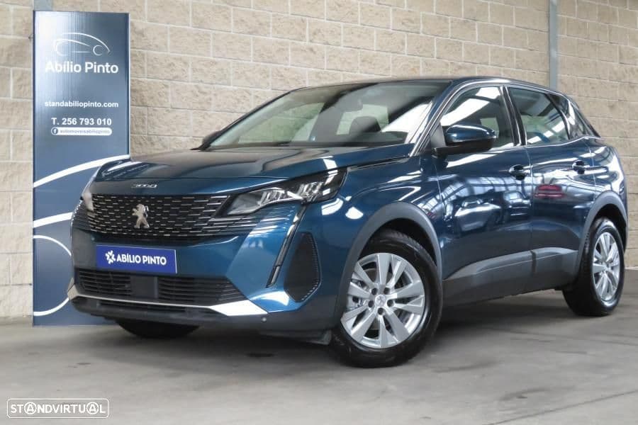 Peugeot 3008 1.5 BlueHDi Active Pack, equipada com um motor diesel eficiente e económico, ideal para quem procura poupança de combustível sem perder desempenho,