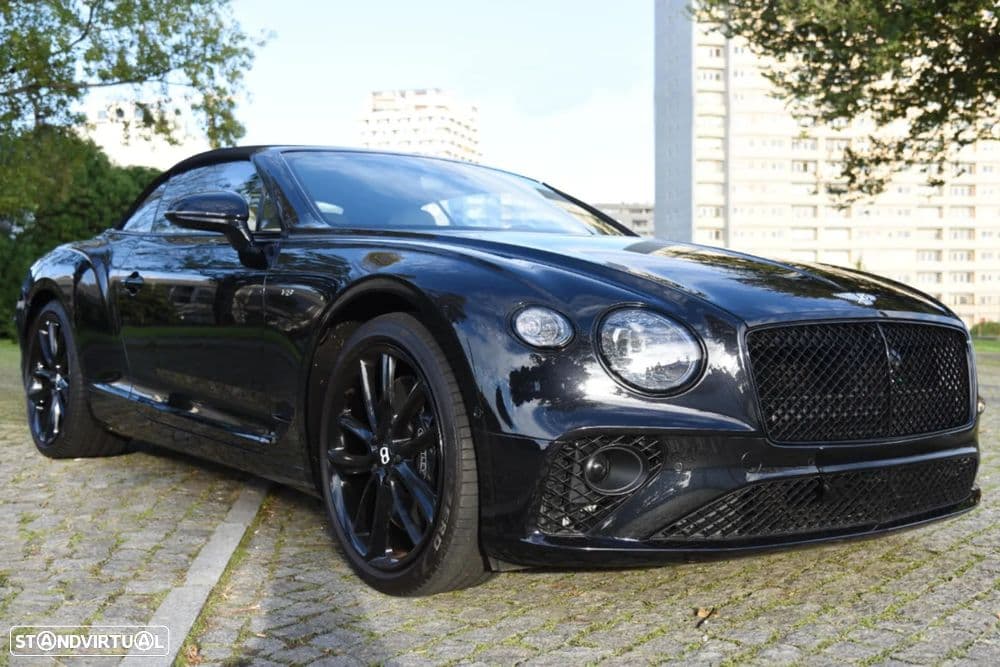 Bentley Continental Cabrio GT V8, com consumos equilibrados para o segmento e tecnologia de topo.
