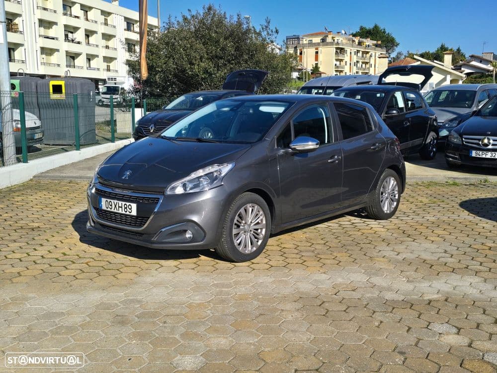 Peugeot 208 1.2 PureTech Signature