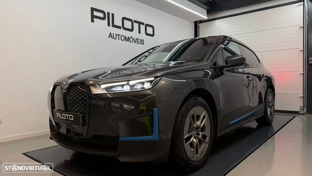 BMW Série X xDrive 50 Pack Desportivo