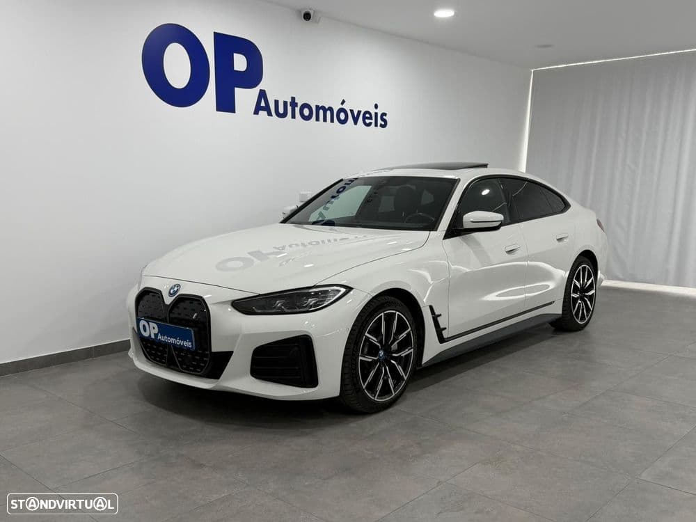BMW Série i eDrive40 Pack Desportivo M