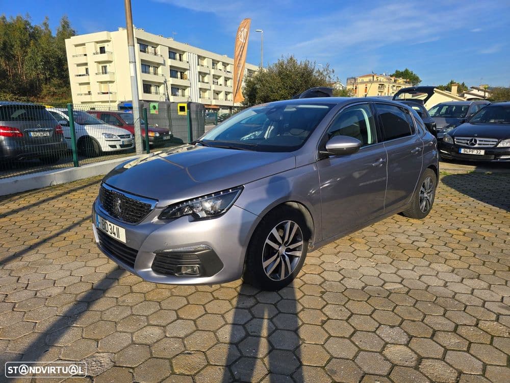 Peugeot 308 1.2 PureTech Allure EAT8