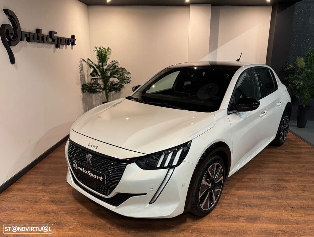 Peugeot 208 PureTech 100 GT Pack