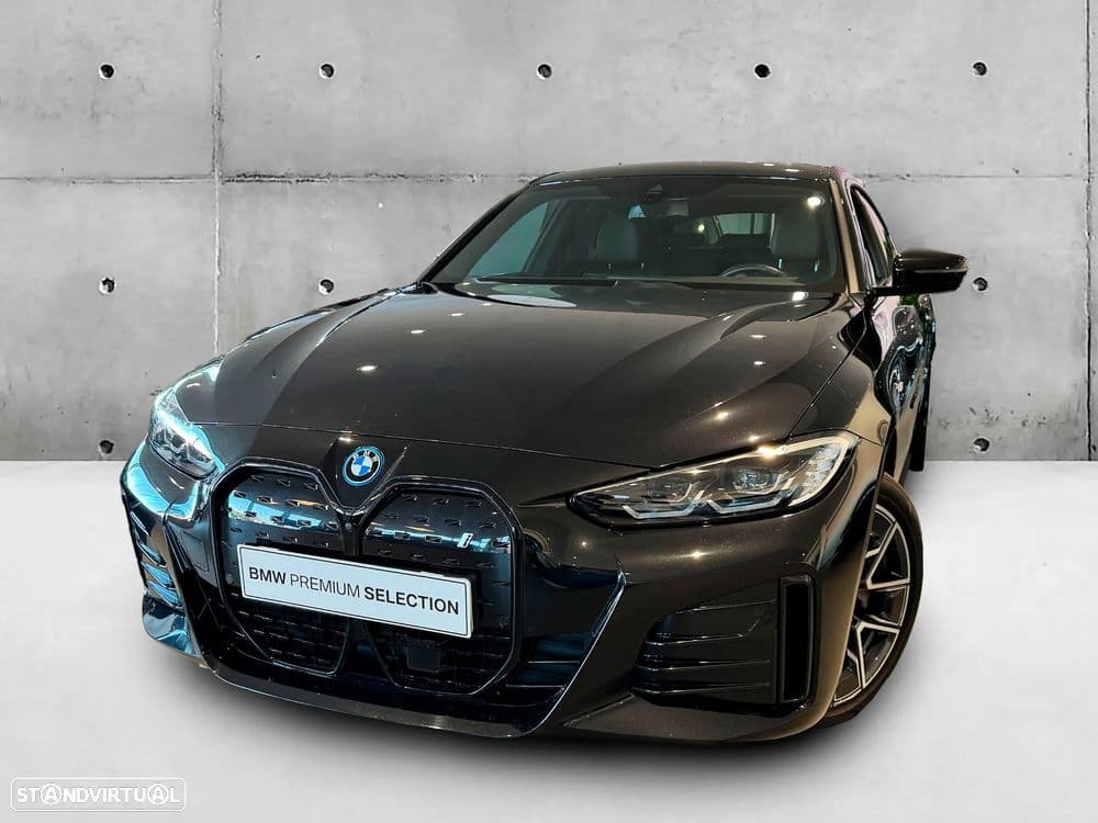 BMW Série i eDrive40 Desportiva M