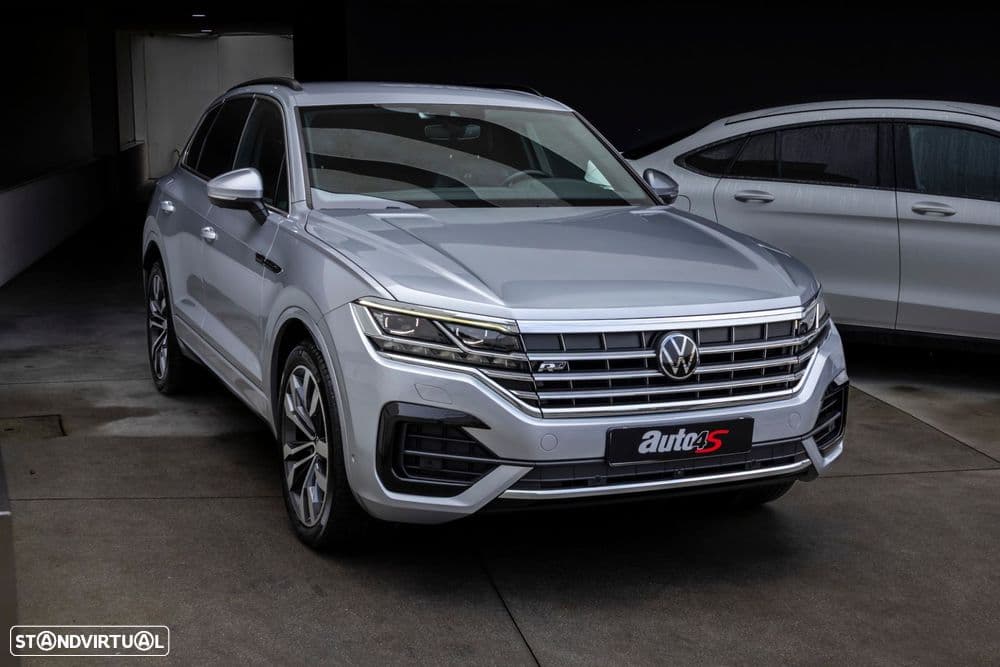 VW Touareg 3.0 TDI V6 R-Line