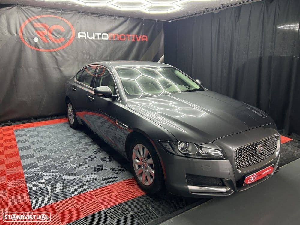 Jaguar XF 2.0 D Prestige Aut.
