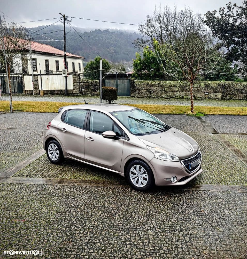 Peugeot 208 1.2 PureTech GT Line EAT6