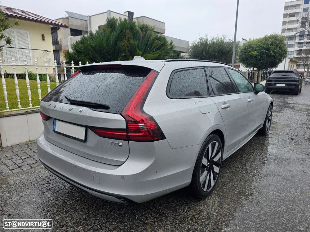 Volvo V90 2.0 T8 PHEV Plus Dark AWD