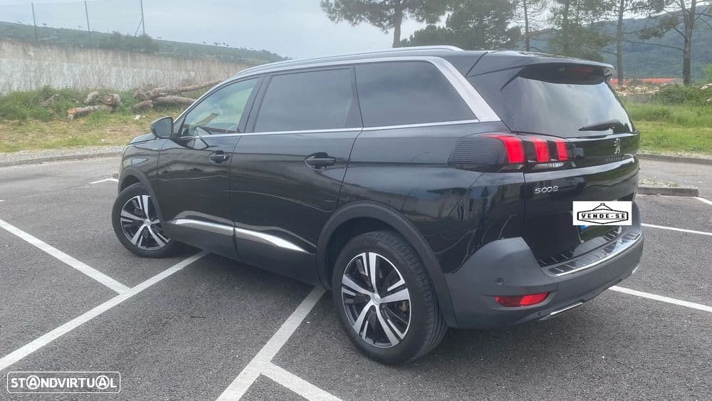 Peugeot 5008 Full extras.