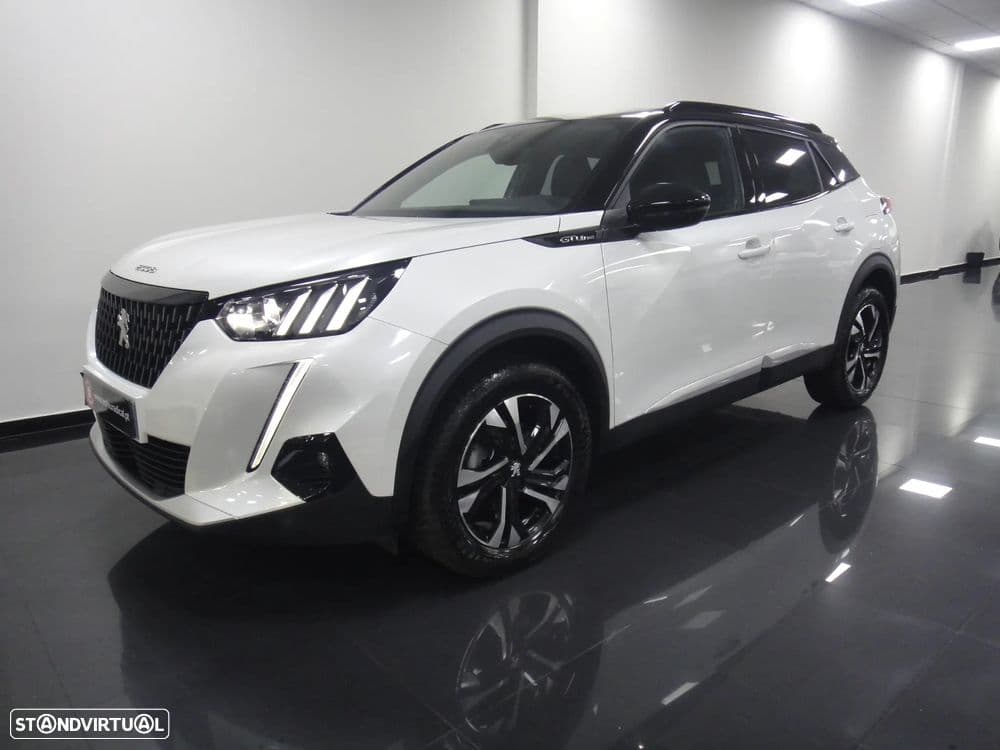 Peugeot 2008 PureTech 130 EAT8 GT