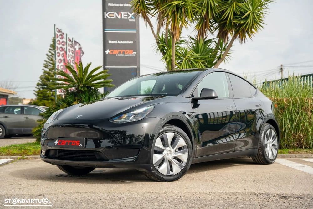 Tesla Model Y Standard