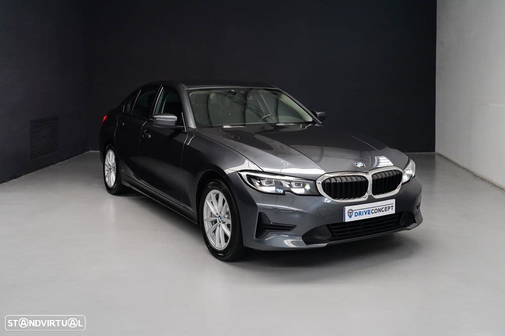 BMW Série 3 VERSÃO 330e G30 Corporate Edition