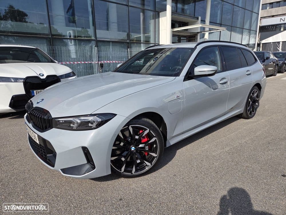 BMW Série 3 e Pack Desportivo M Pro Auto