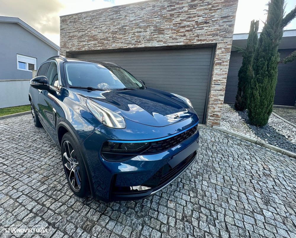 Lynk & Co 01