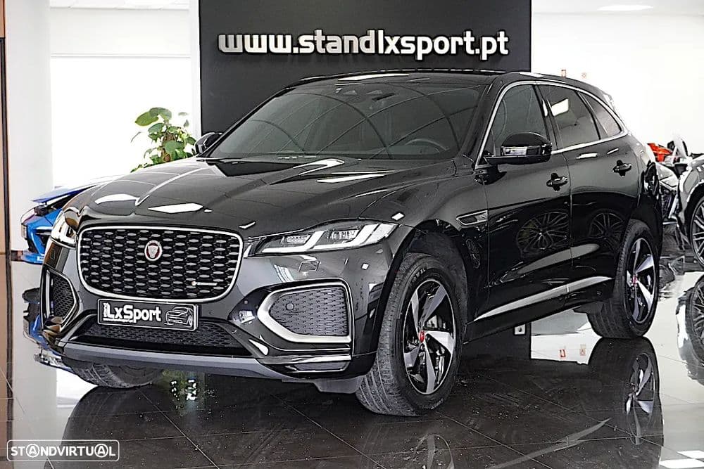 Jaguar F-Pace Versão R-Dynamic S com visual desportivo e acabamentos exclusivos