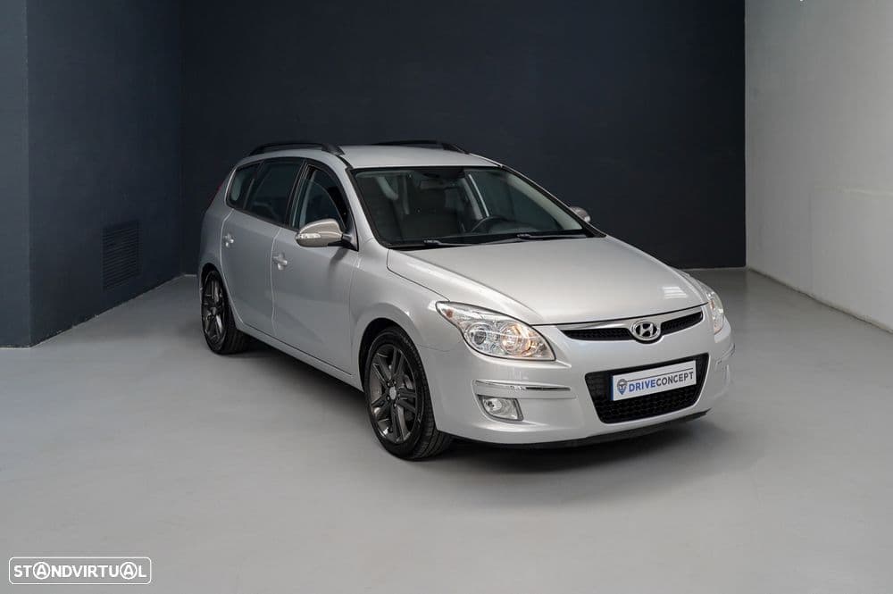 Hyundai i30 CW VERSÃO I30 CW 1.6 CRDi