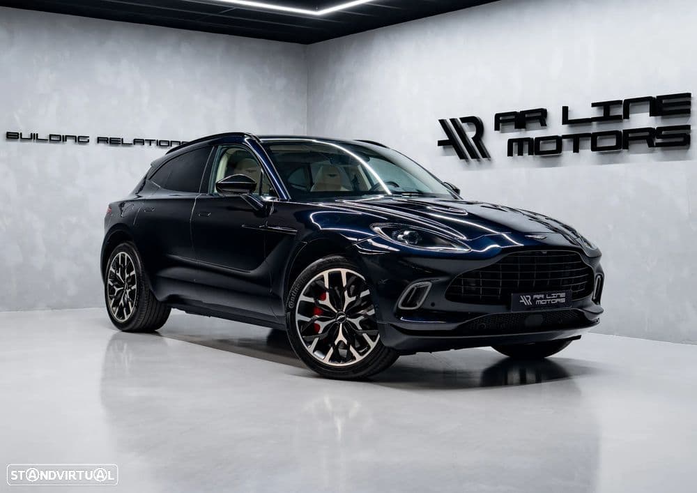 Aston Martin DBX Standard
