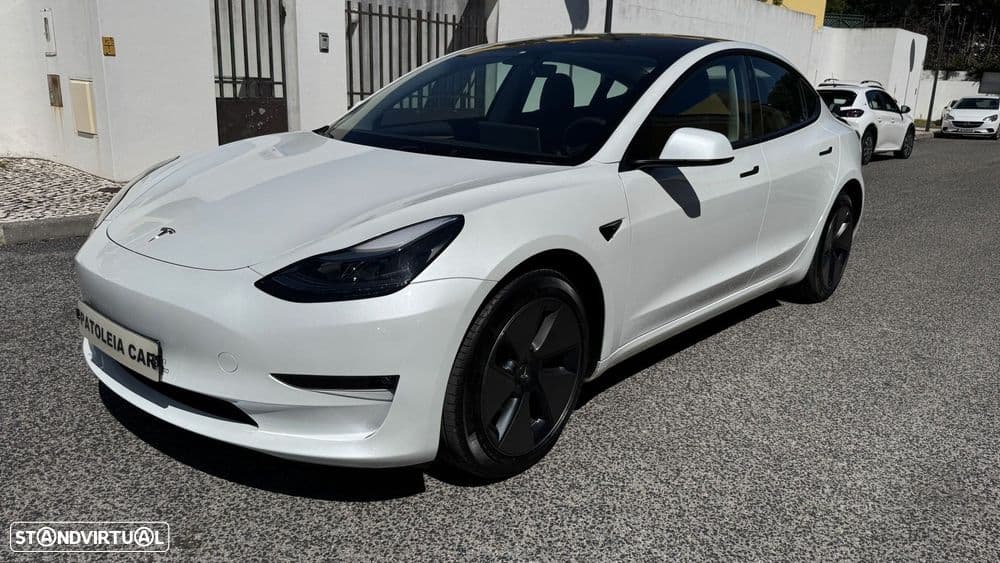 Tesla Model 3 Tração Traseira
