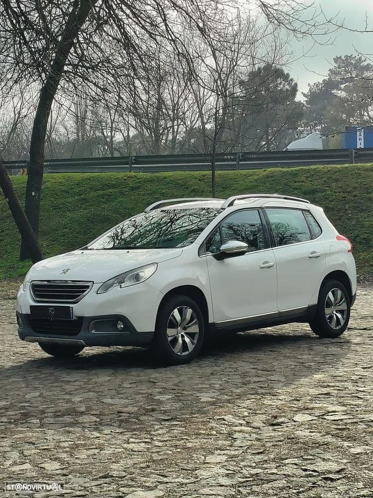 Peugeot 2008 1.2 PureTech Allure