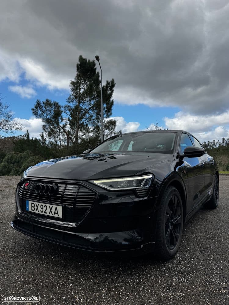 Audi e-tron Sportback Versão S-line