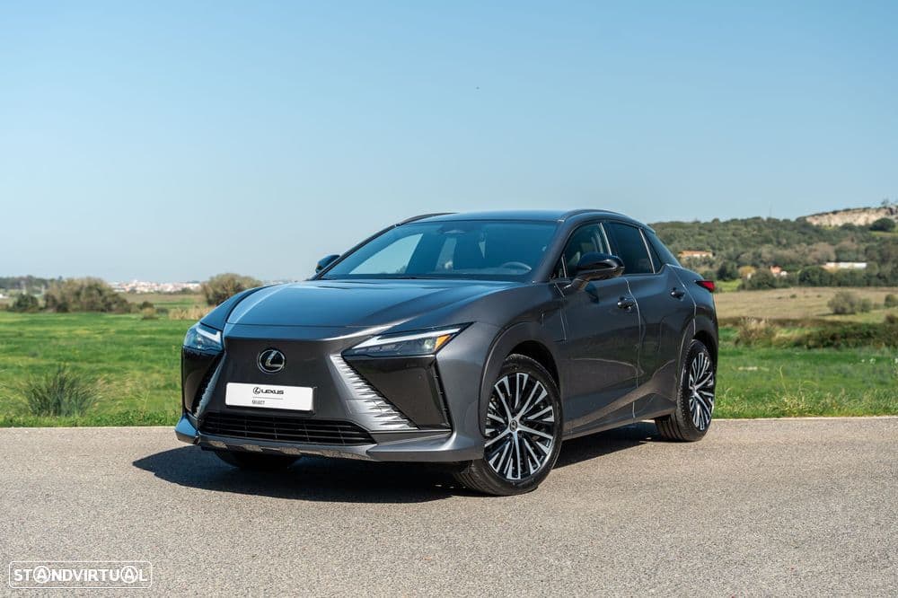Lexus RZ Premium