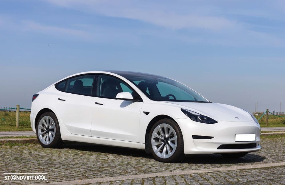 Tesla Model 3 Tração Traseira