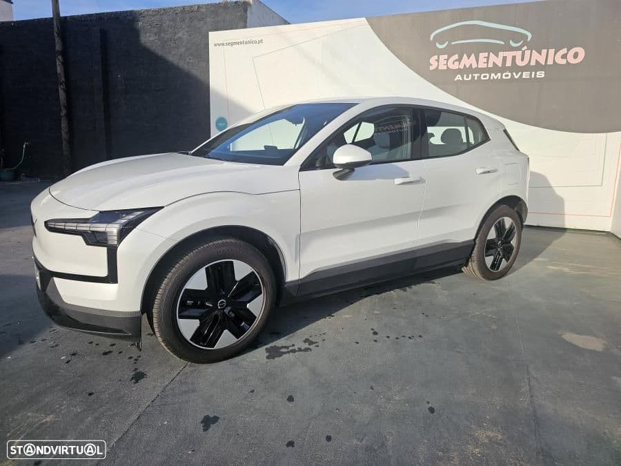 Volvo EX30 Single Motor Extended Range RWD Core