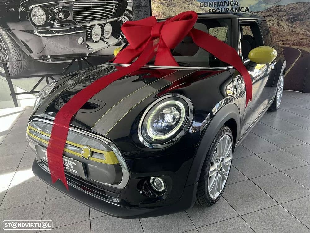 MINI 3 Portas Cooper SE Resolute Edition