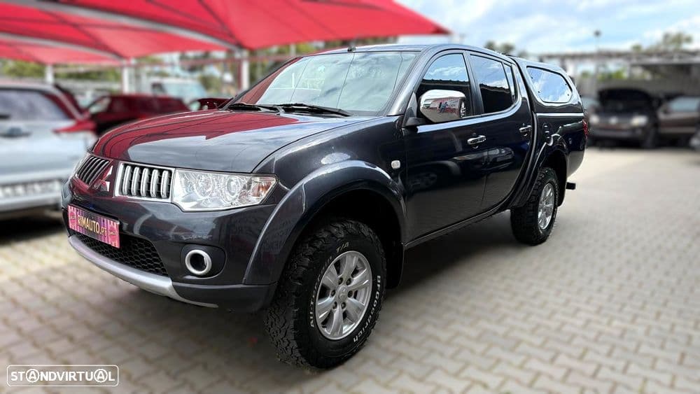 Mitsubishi L200 2.5 DI-D CD Invite CC 4WD