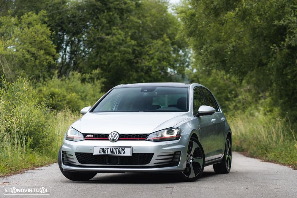 VW Golf GTI Performance BlueMotion DSG