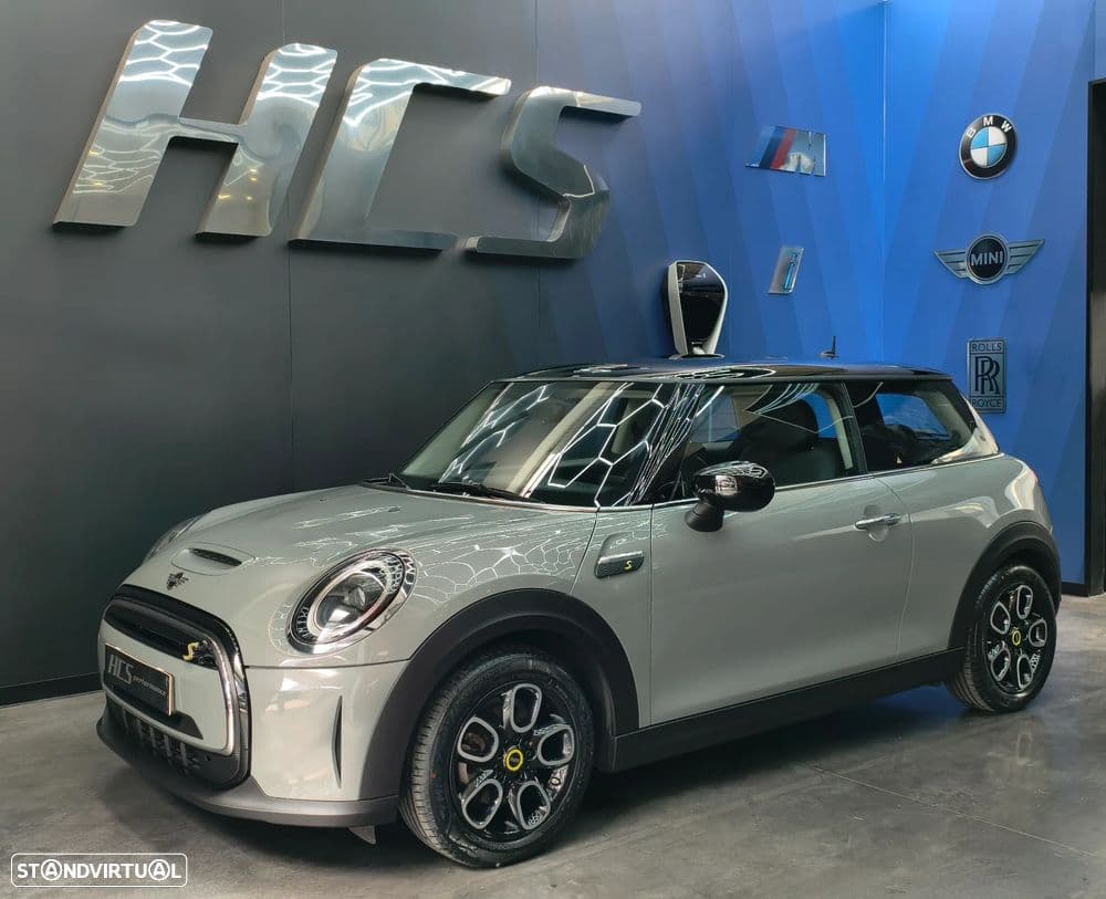MINI 3 Portas Cooper SE com autonomia até 230 km (bateria 32,6 kWh)