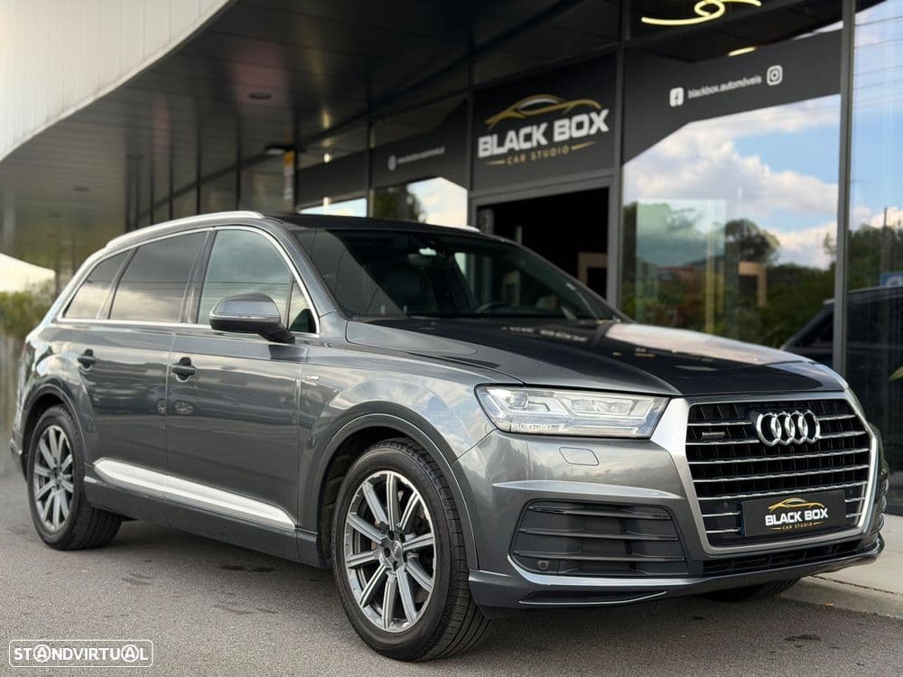 Audi Q7 3.0 TDI quattro tiptronic 7L