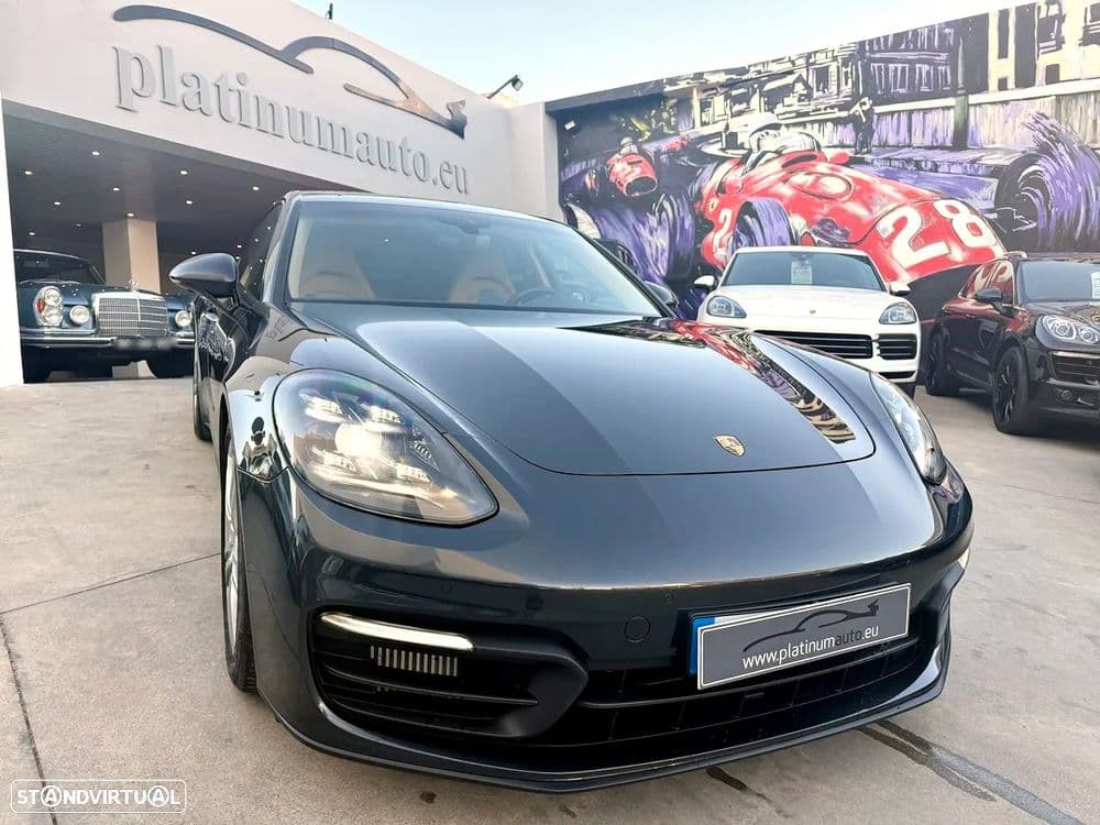Porsche Panamera 4 E-Hybrid Platinum Edition