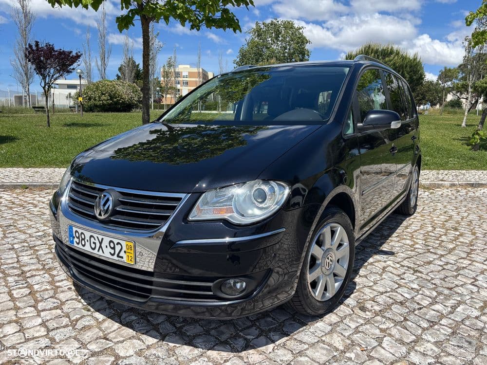 VW Touran 1.9 TDi Highline DSG 7L