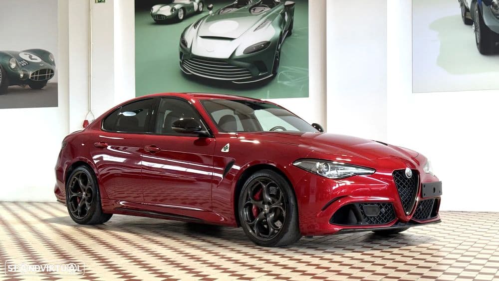 Alfa Romeo Giulia 2.9 V6 Bi-Turbo AT8 Quadrifoglio
