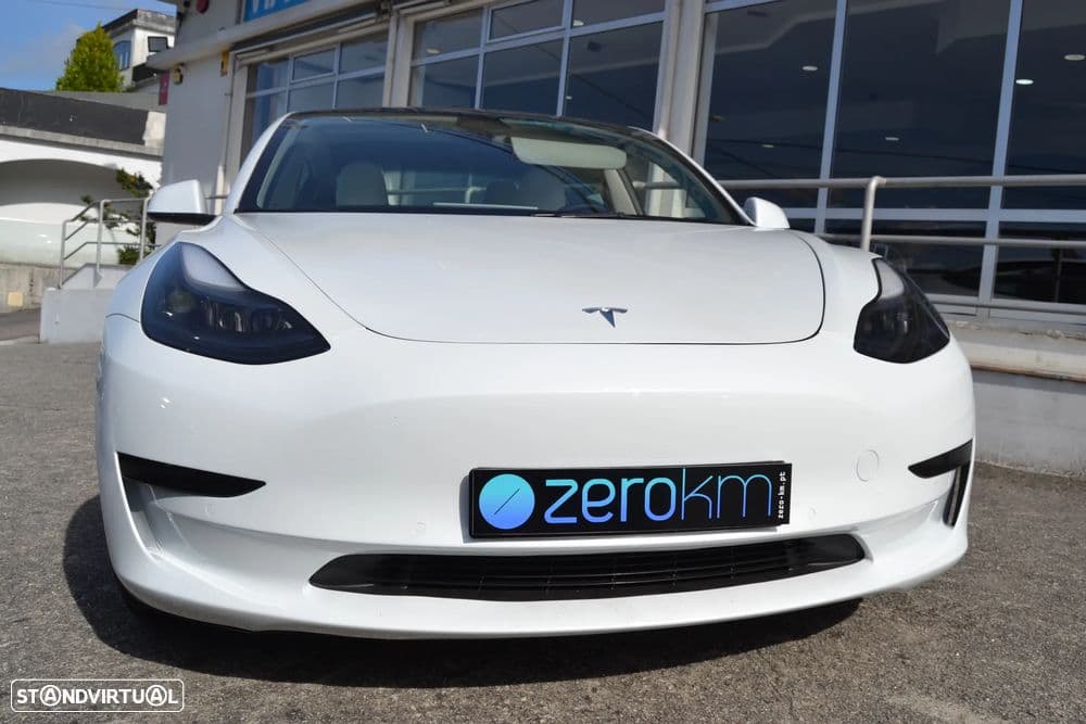 Tesla Model 3 Standard Range Plus RWD