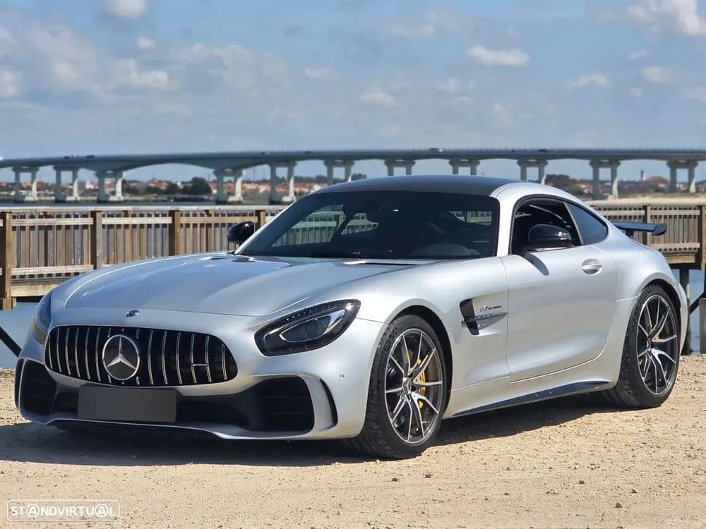Mercedes-Benz AMG GT R