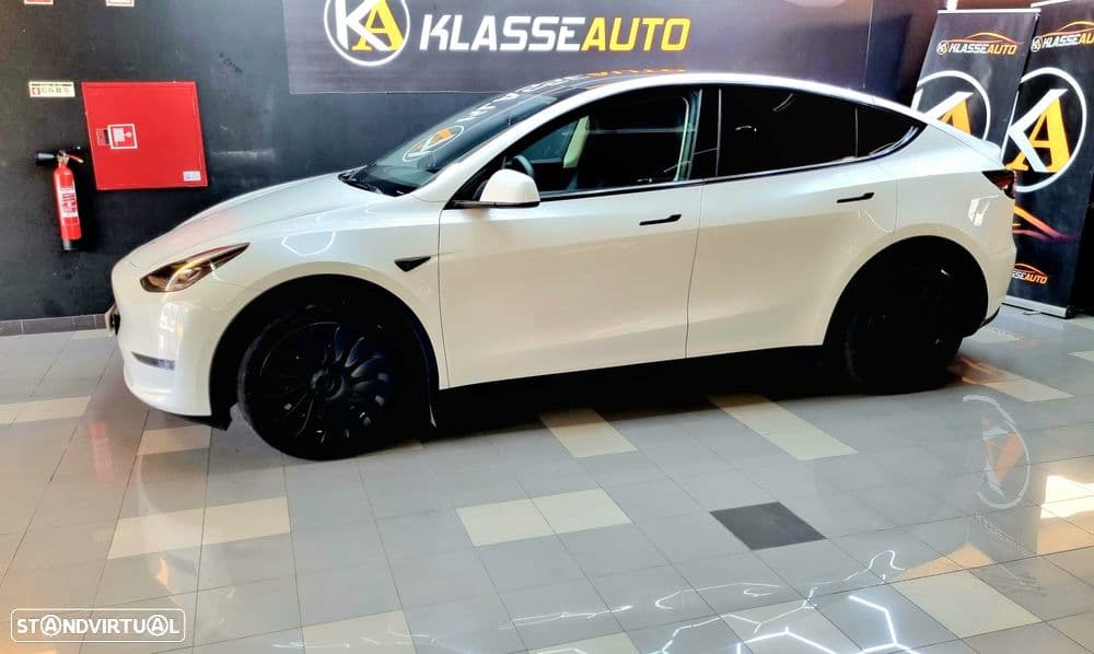 Tesla Model Y Model Y