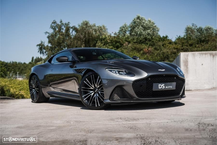 Aston Martin DBS Coupe Superleggera