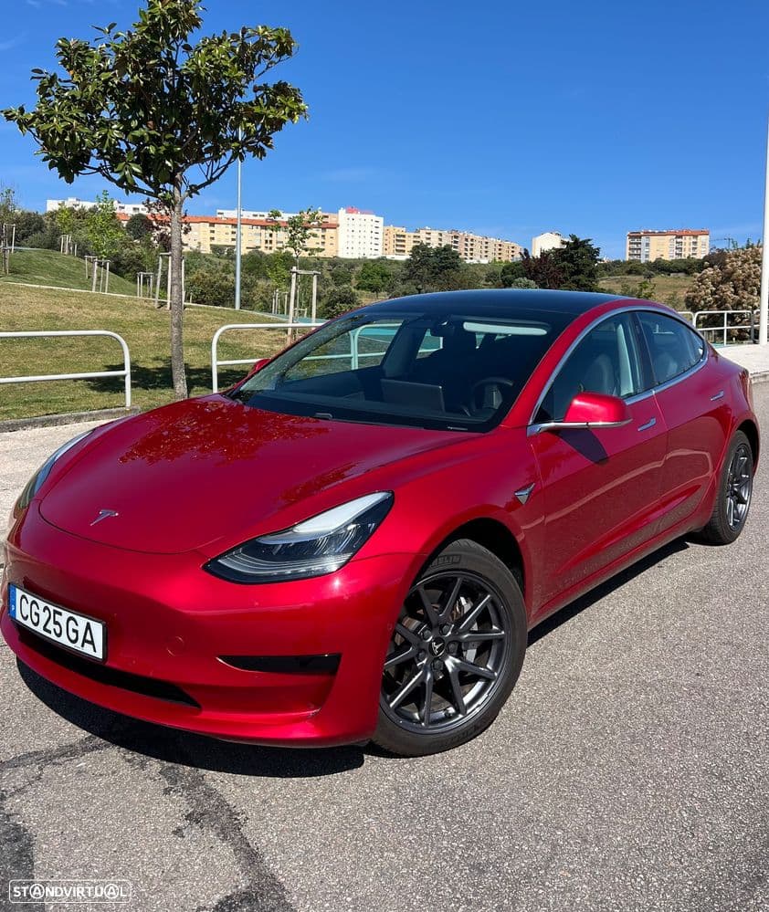 Tesla Model 3 Tração Traseira
