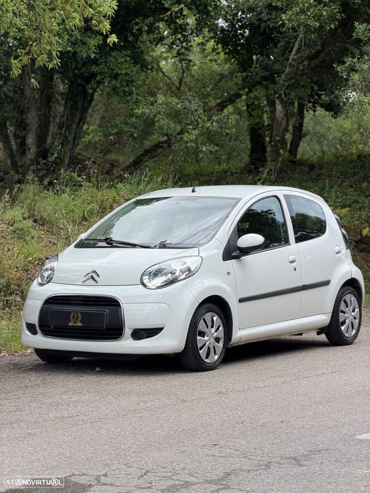 Citroën C1 1.0 Selection, motor gasolina 1.0 de 68 cv, caixa manual de 5 velocidades, 129.632 km.