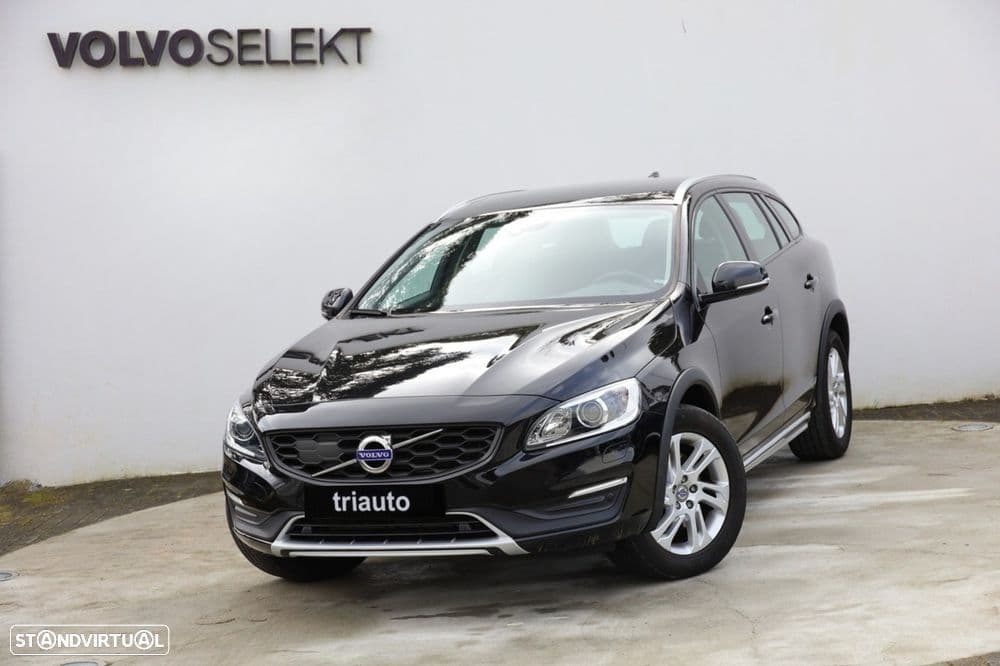 Volvo V60 Cross Country 2.0 D3 Momentum Geartronic