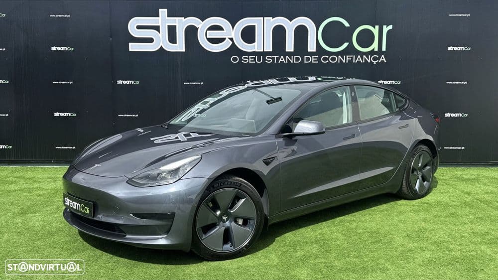 Tesla Model 3 Standard Range Plus RWD