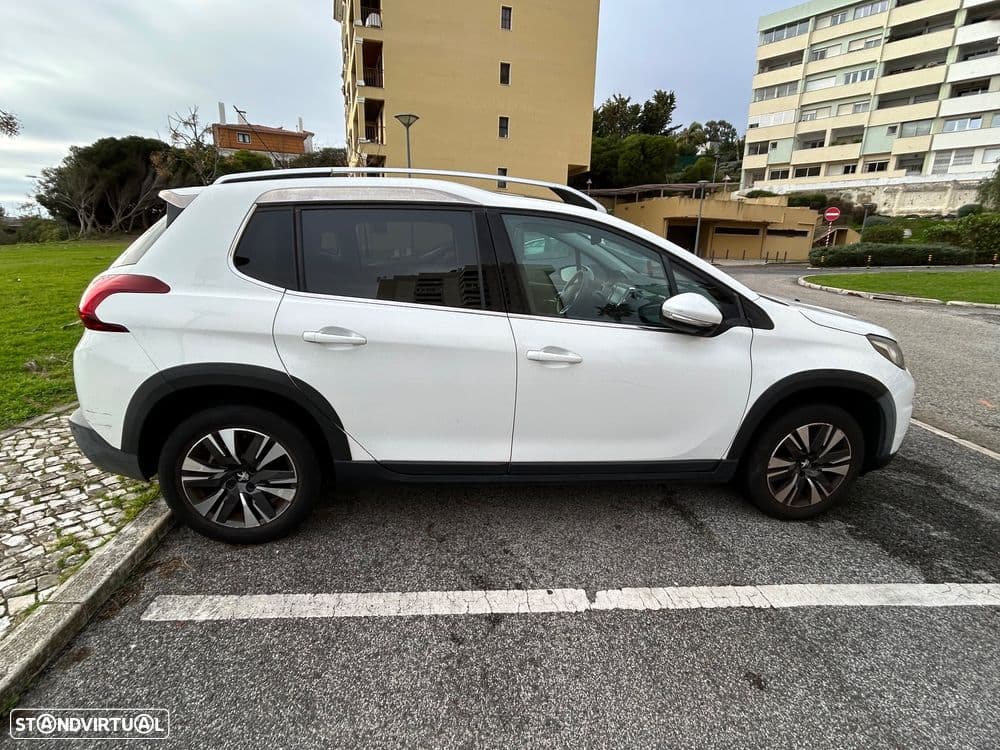 Peugeot 2008 1.2 PureTech Allure