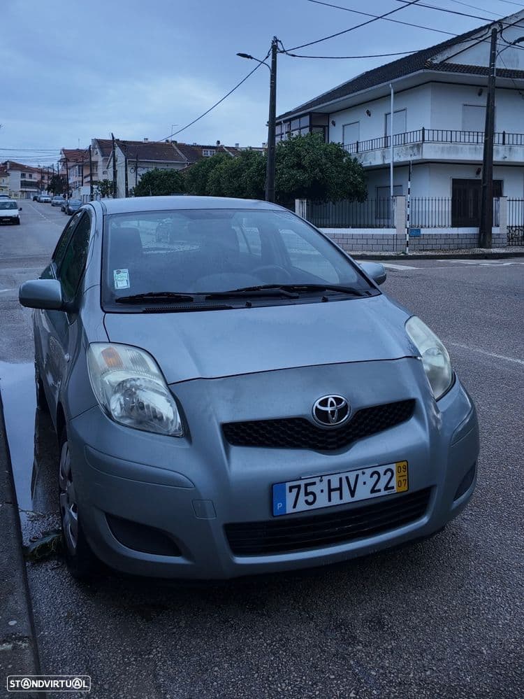 Toyota Yaris 1.0 VVT-i AC Manual