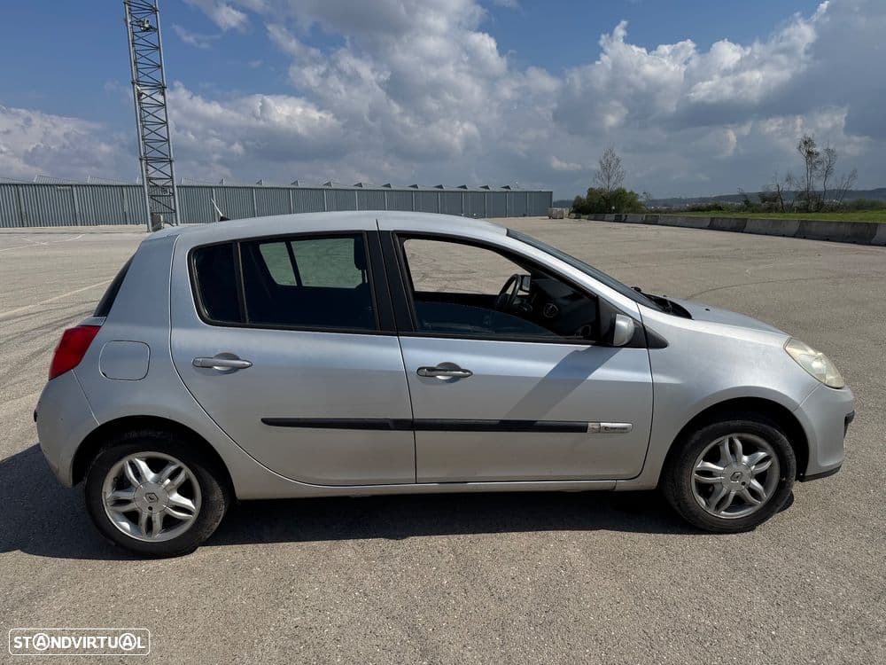 Renault Clio 1.2 16V Rip Curl