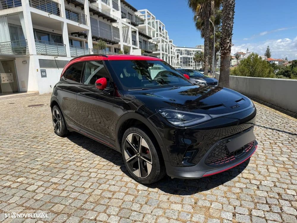 Smart #1 BRABUS, topo de gama, equipada com motorização elétrica de 428cv (315 kW) e tração integral AWD, combinando performance, tecnologia e conforto num SUV premium.