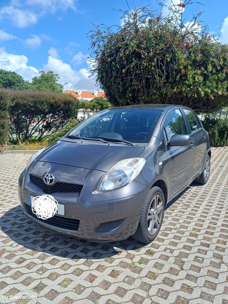 Toyota Yaris 1.0 VVT-i AC Manual+VSC