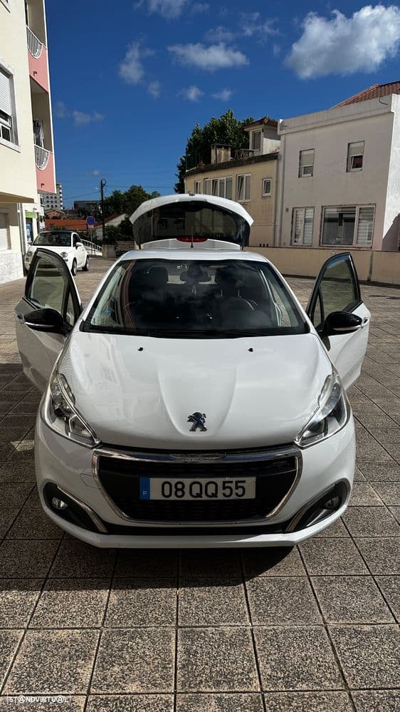 Peugeot 208 1.2 PureTech GT Line